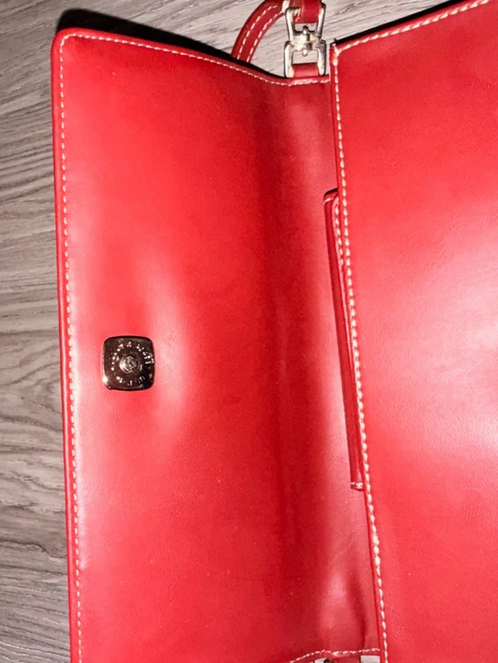 Liz Claiborne Red Leather Clutch with Matching Card Wallet - Picture 5 of 8